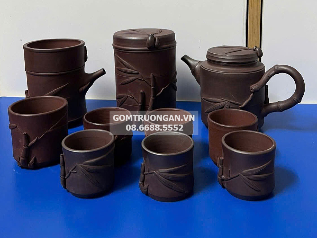 Ấm ch&eacute;n bằng đất nung