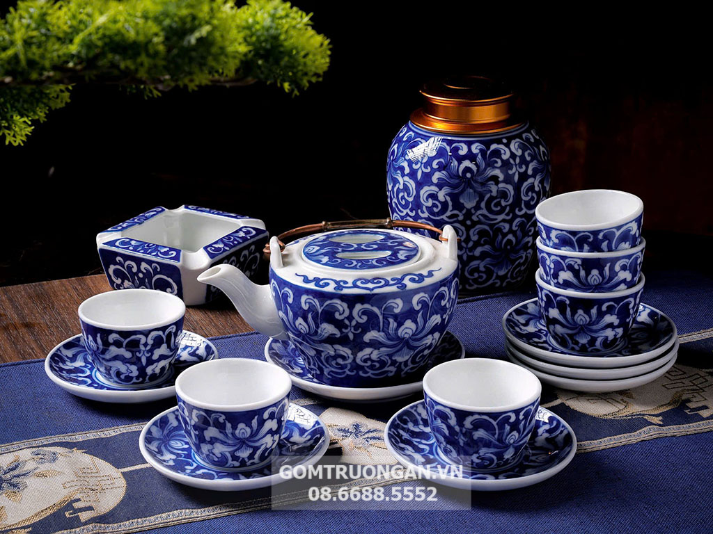 ấm ch&eacute;n men lam