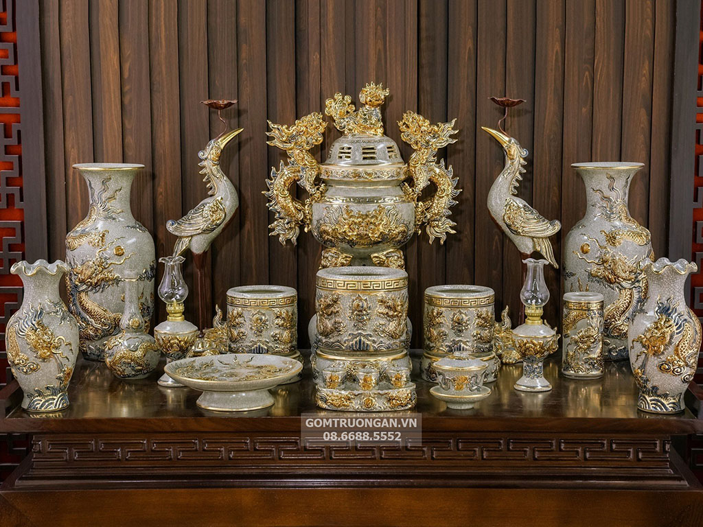 C&aacute;c bộ đồ thờ men rạn cổ phổ biến hiện nay