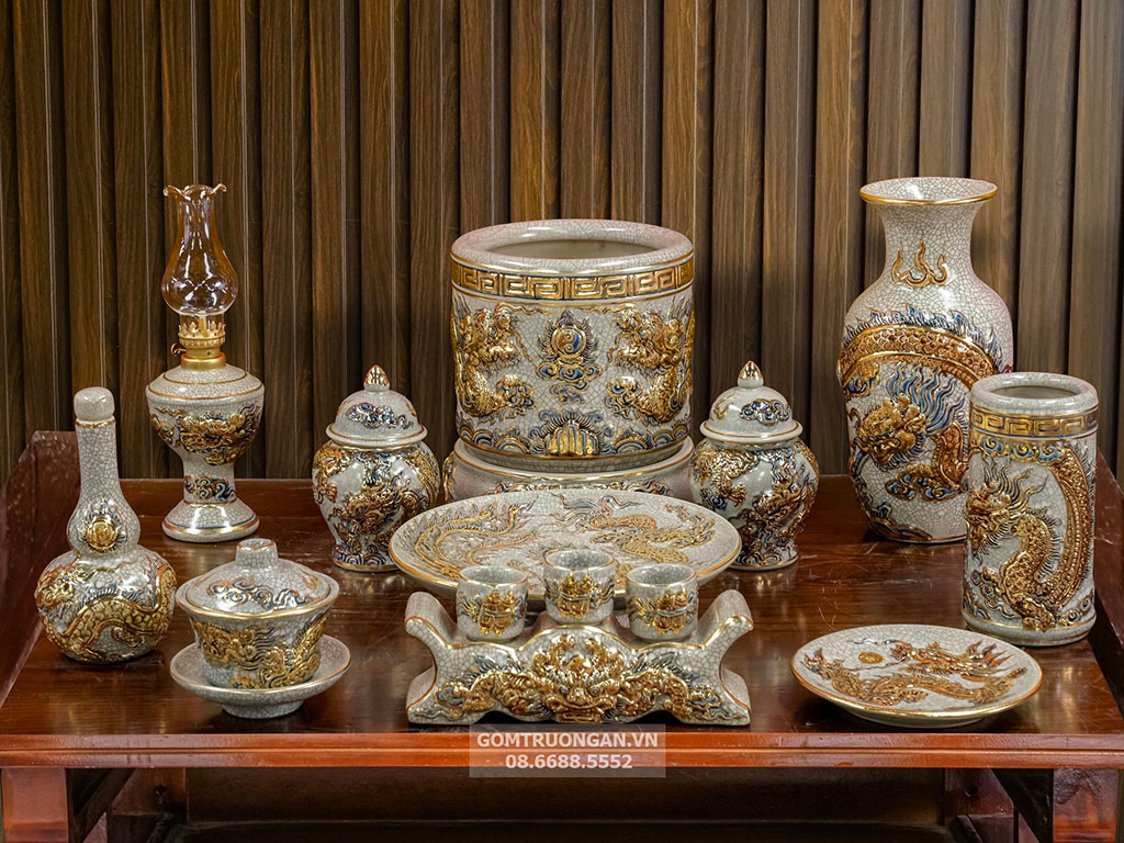 C&aacute;ch b&agrave;y đồ thờ cho nh&agrave; phố