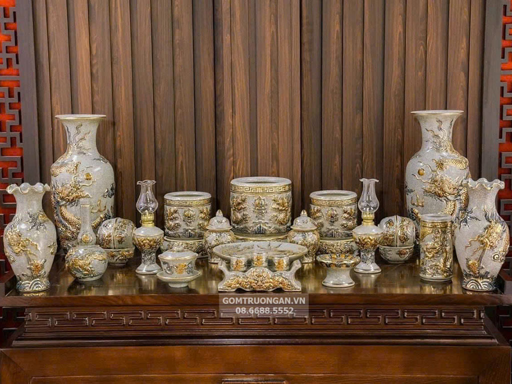 Chọn m&agrave;u men & họa tiết theo phong thủy