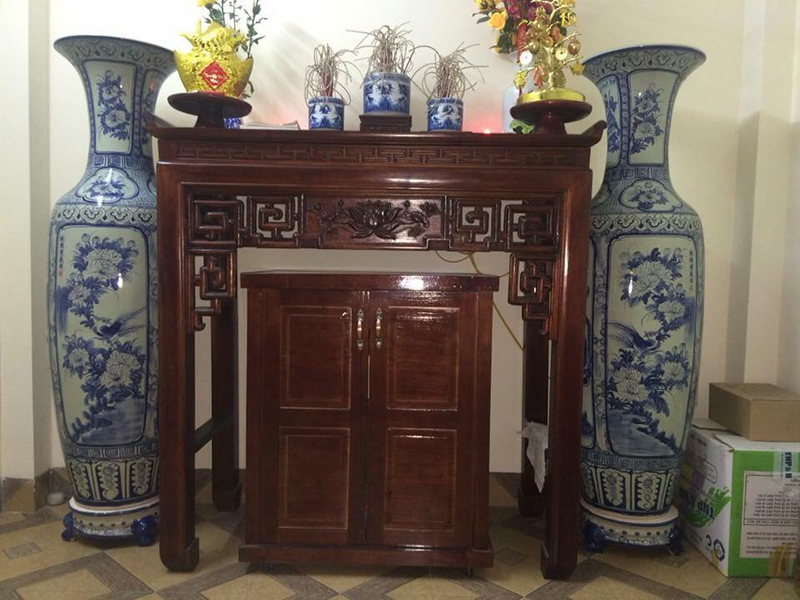 C&aacute;ch đặt lộc b&igrave;nh trong ph&ograve;ng thờ