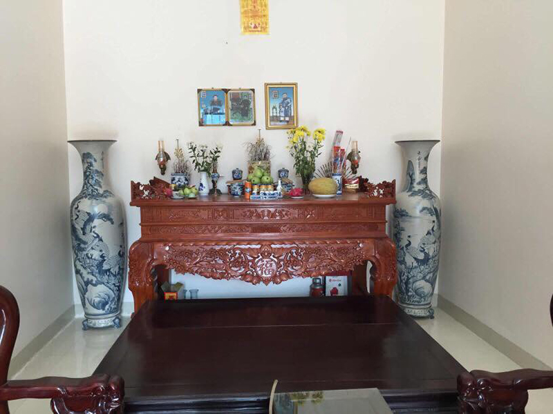 đặt lộc b&igrave;nh trong ph&ograve;ng thờ như thế n&agrave;o