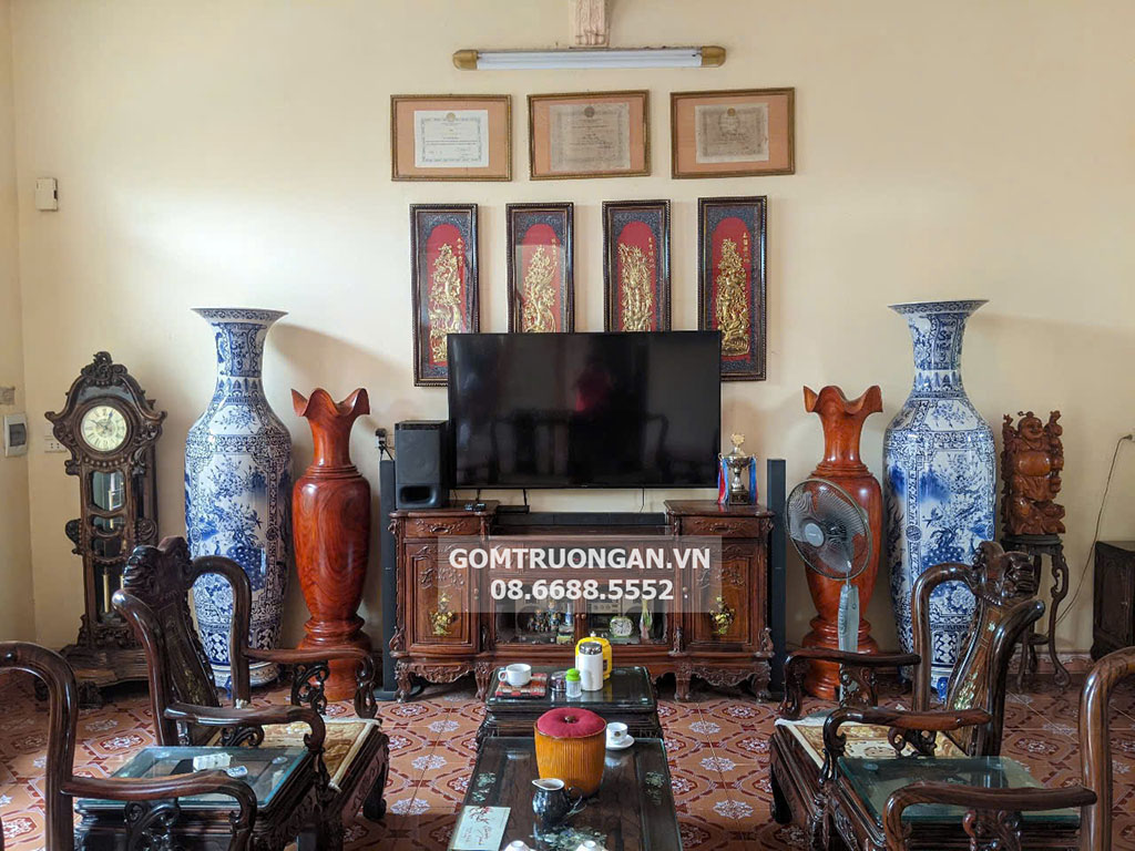 N&ecirc;n đặt lộc b&igrave;nh ở ph&ograve;ng kh&aacute;ch &mdash; Vị tr&iacute; chi&ecirc;u t&agrave;i mạnh nhất