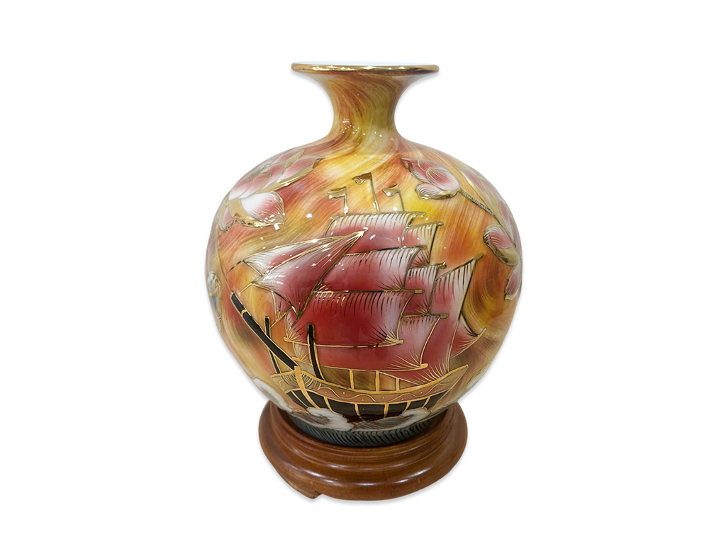 Cách chọn họa tiết và hoa văn bình hút tài lộc theo tuổi và mệnh