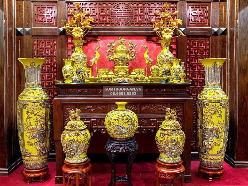 Hướng dẫn chọn đồ thờ hợp phong thủy cho từng mệnh