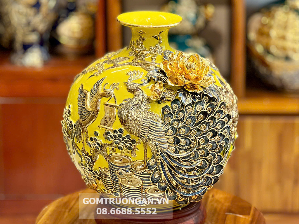 So sánh các loại bình hút tài lộc: men rạn, men hỏa biến, vẽ vàng, dát vàng 24K