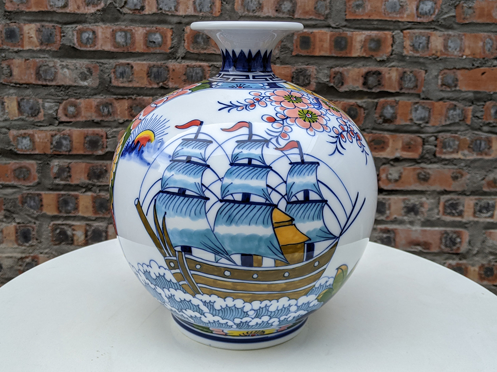 Bình hút tài lộc Thuận Buồm Xuôi Gió men màu 25cm 2