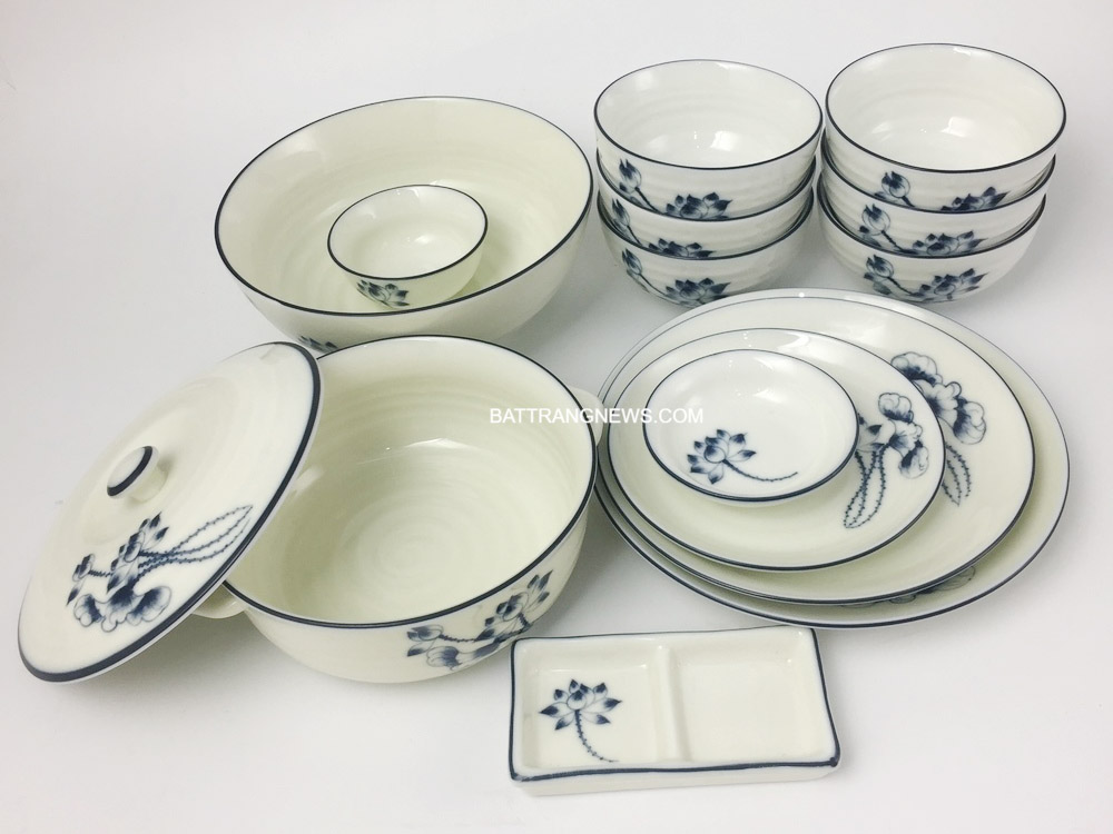 Bộ bát đĩa Bát Tràng men kem vẽ sen lam 1