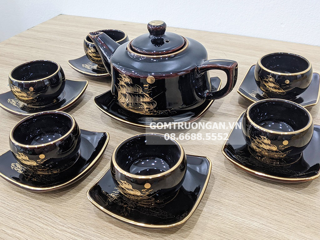Bộ ấm trà Bát Tràng cao cấp men đen bóng Thuận Buồm Xuôi Gió 3