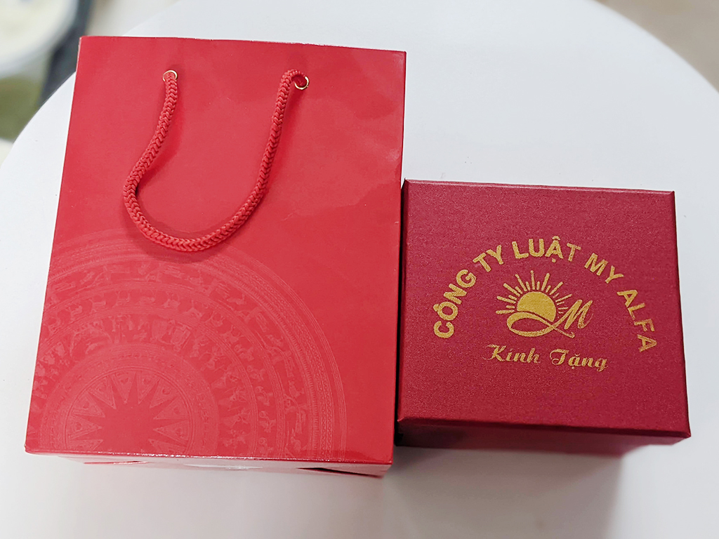 Cốc sứ in logo Công ty luật MY ALFA 3