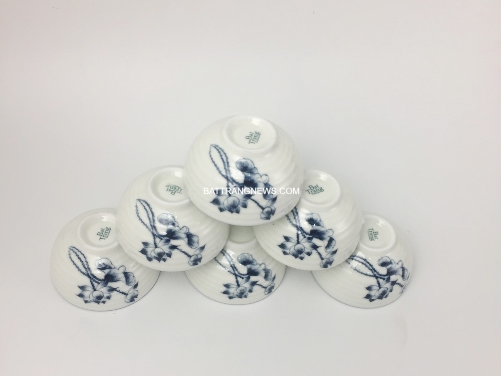 Bộ 6 bát ăn cơm Bát Tràng men kem vẽ sen lam 2