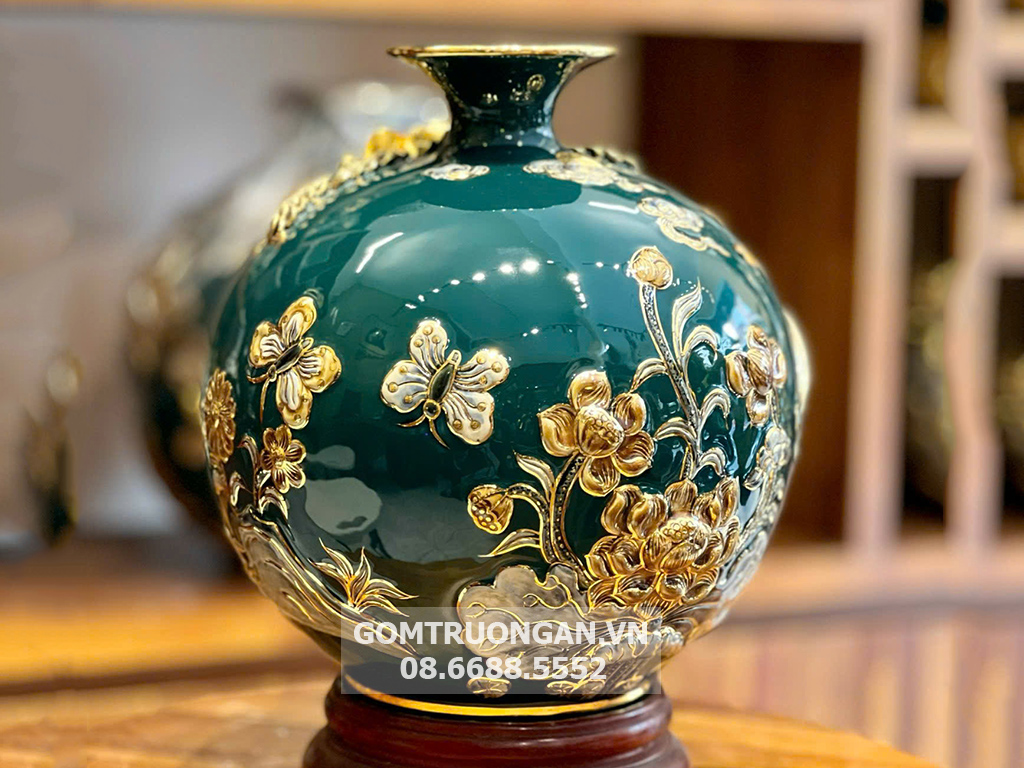Bình hút lộc đắp nổi Thuận Buồm Xuôi Gió men xanh mallard 26cm vẽ vàng 3