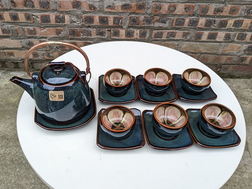 Bộ ấm chén men hỏa biến xanh lòng chén hoa dáng siêu 2