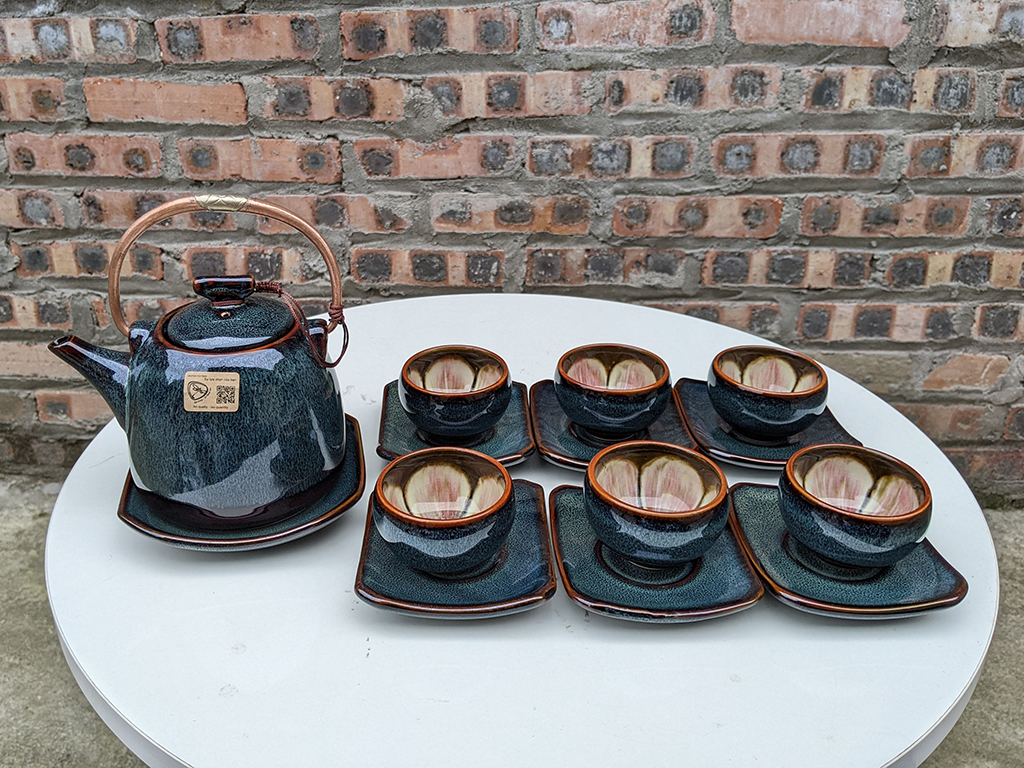 Bộ ấm chén men hỏa biến xanh lòng chén hoa dáng siêu 3