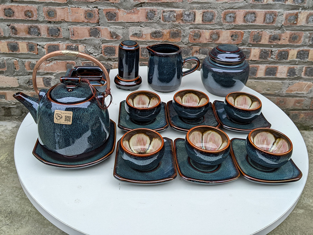 Ấm chén men hỏa biến xanh lòng chén hoa dáng siêu đầy đủ phụ kiện 1