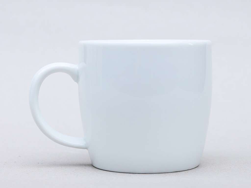 Ly sứ trắng dáng bầu đế cắt 1