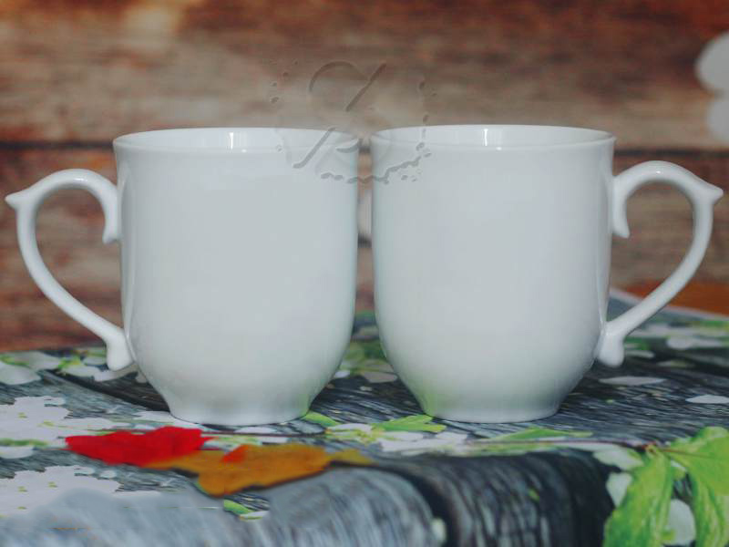 Ly sứ trắng bầu quai kiểu