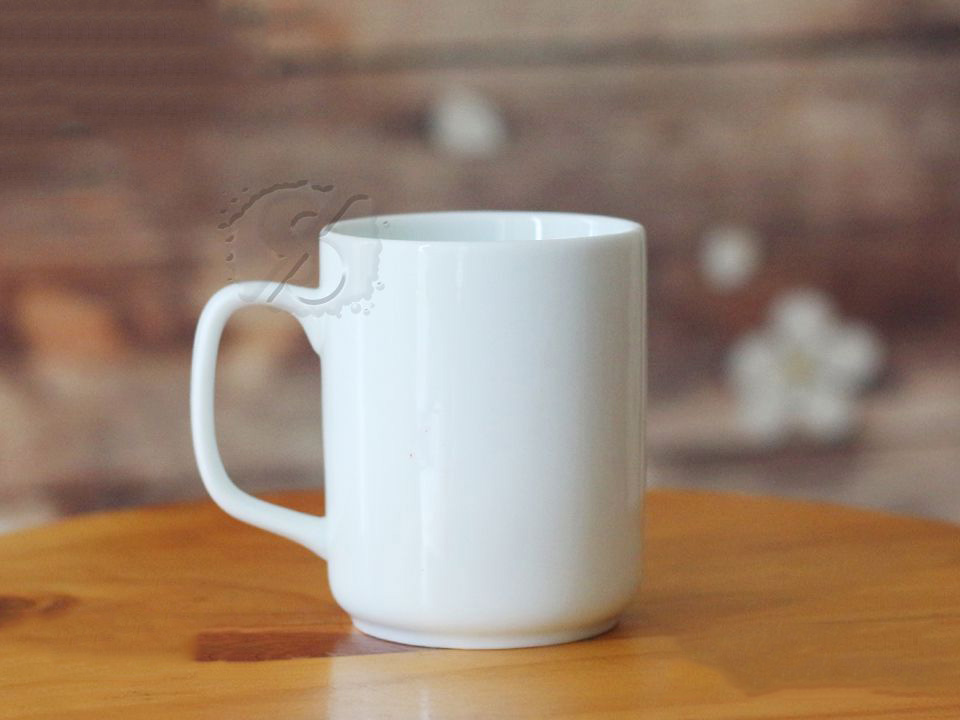 Kiểu d&aacute;ng độc đ&aacute;o của ly sứ men trắng d&aacute;ng trụ đ&aacute;y t&ugrave; thật ấn tượng