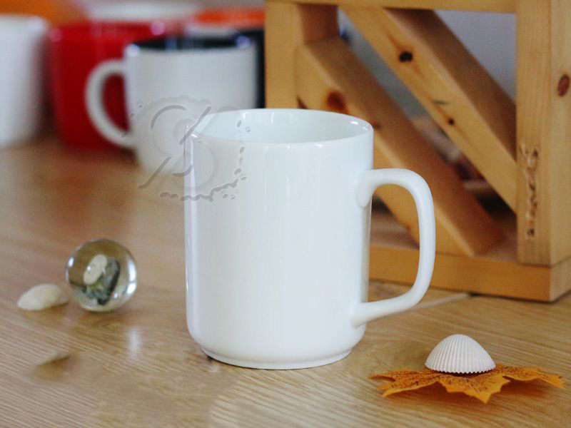 Ly sứ men trắng d&aacute;ng trụ đ&aacute;y t&ugrave; - kiểu mới