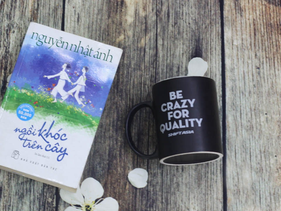 Ly sứ men mát màu đen dáng trụ lòng trắng 3