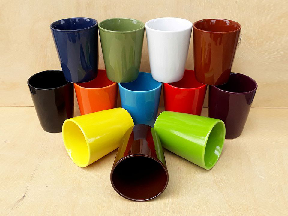 Ly sứ dáng vát không quai đầy đủ các màu 2