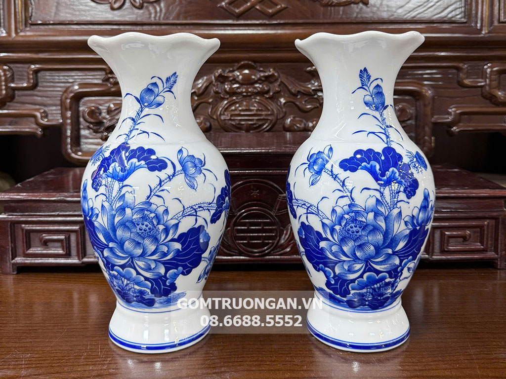 Lọ hoa bàn thờ miệng lượn men lam Vạn Phúc Trường An 30cm 3