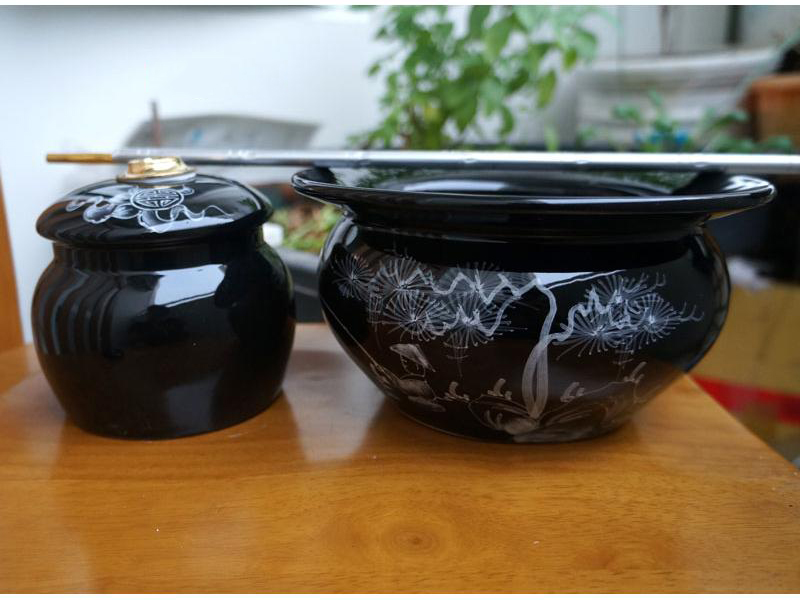 Điếu b&aacute;t men xanh đen mệnh Mộc t&aacute;ch rời