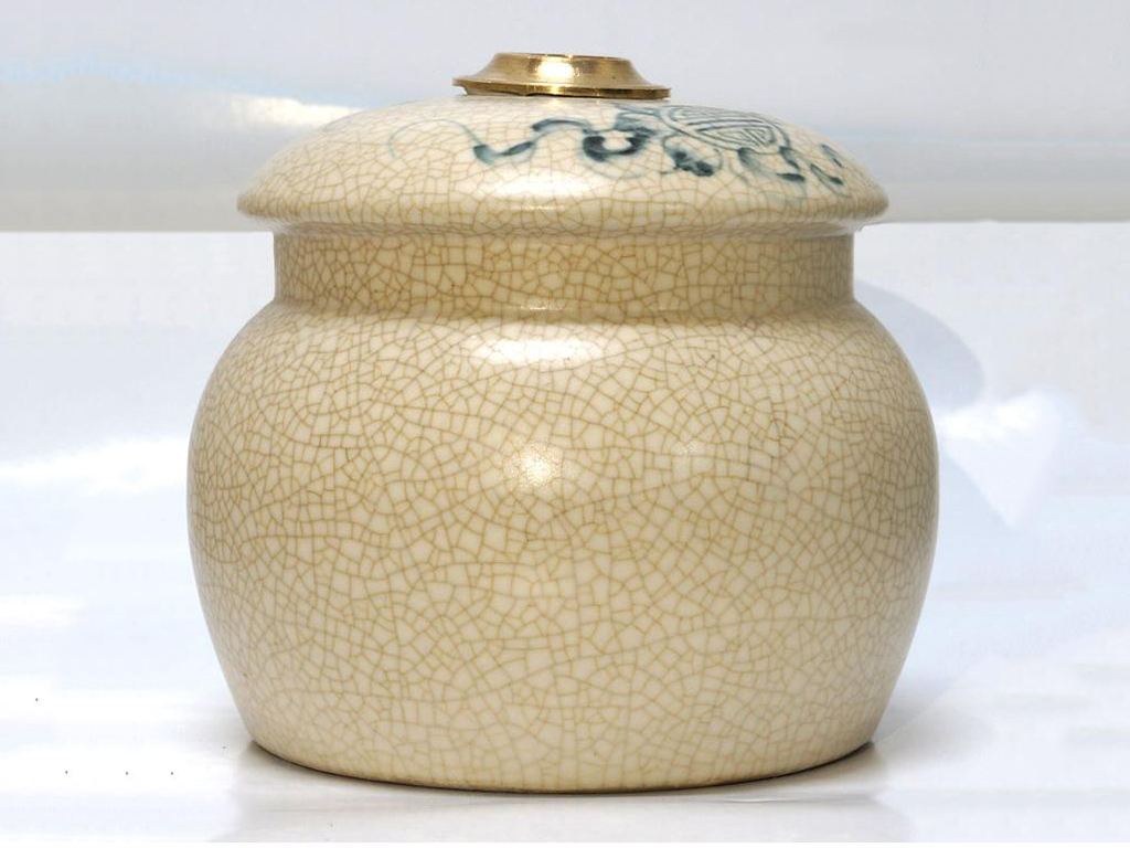 Điếu bát men rạn Song Long Chầu Nguyệt 2