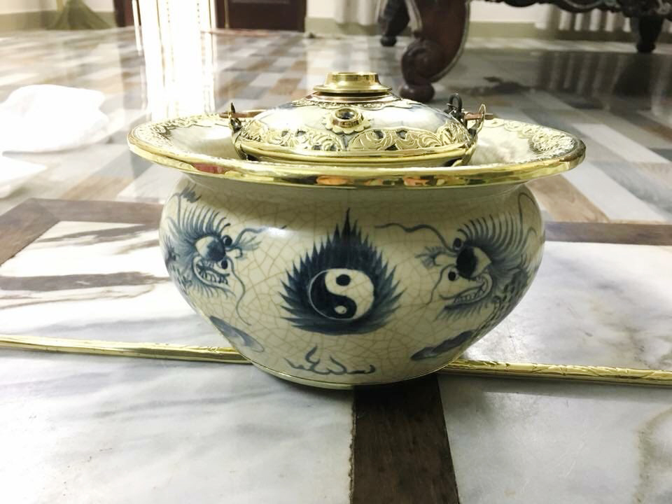 Điếu bát men rạn Song Long Chầu Nguyệt bọc đồng 1