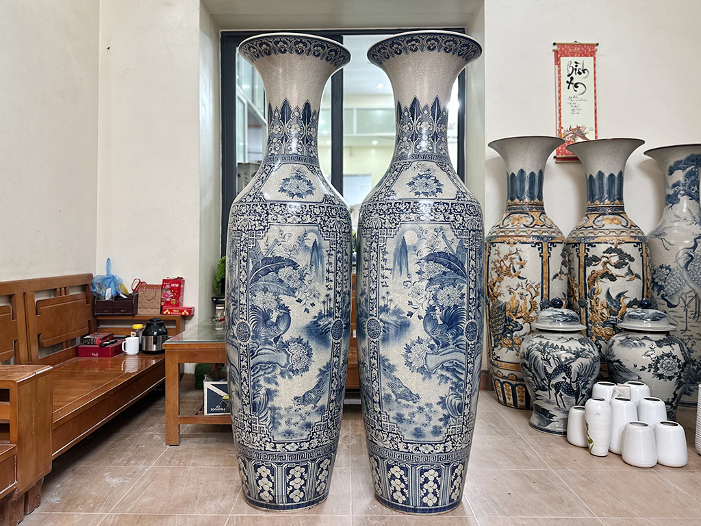 Lọ lộc bình Bát Tràng men rạn Tứ quý vẽ kỹ 1m8 3