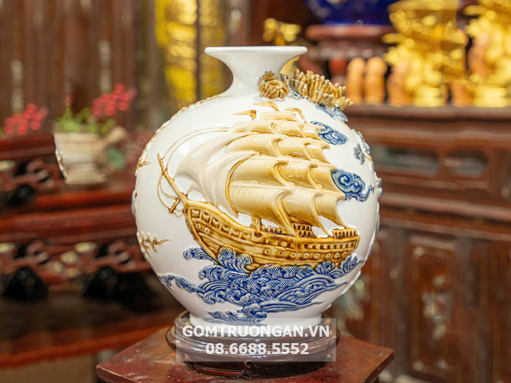 Bình hút lộc đắp nổi Thuận Buồm Xuôi Gió 30cm 1