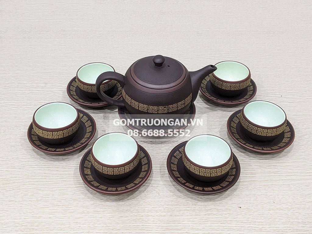 Ấm chén tử sa ghanh nâu chữ Vạn 3