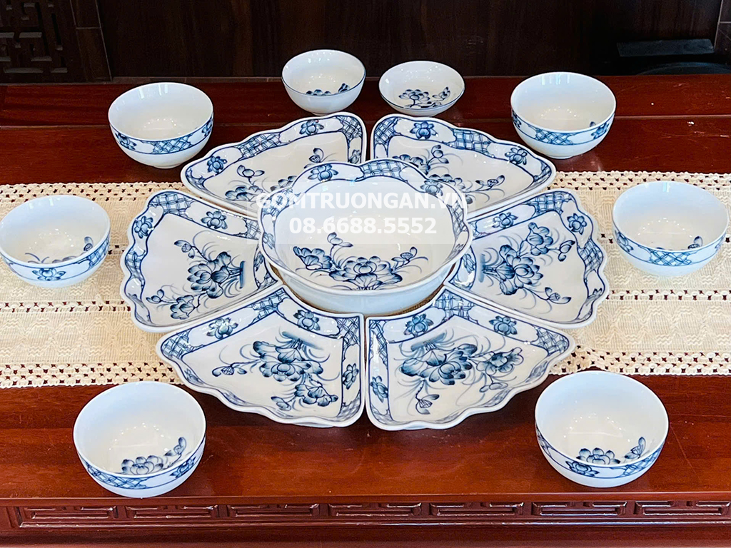 Bộ bát đĩa thờ cúng men trắng vẽ Hoa Sen cỡ nhỏ 1