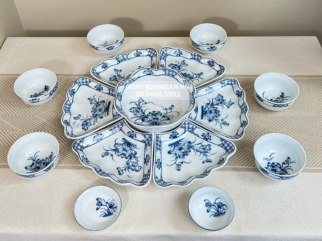 Bộ bát đĩa thờ cúng men trắng vẽ Hoa Sen cỡ nhỏ 2