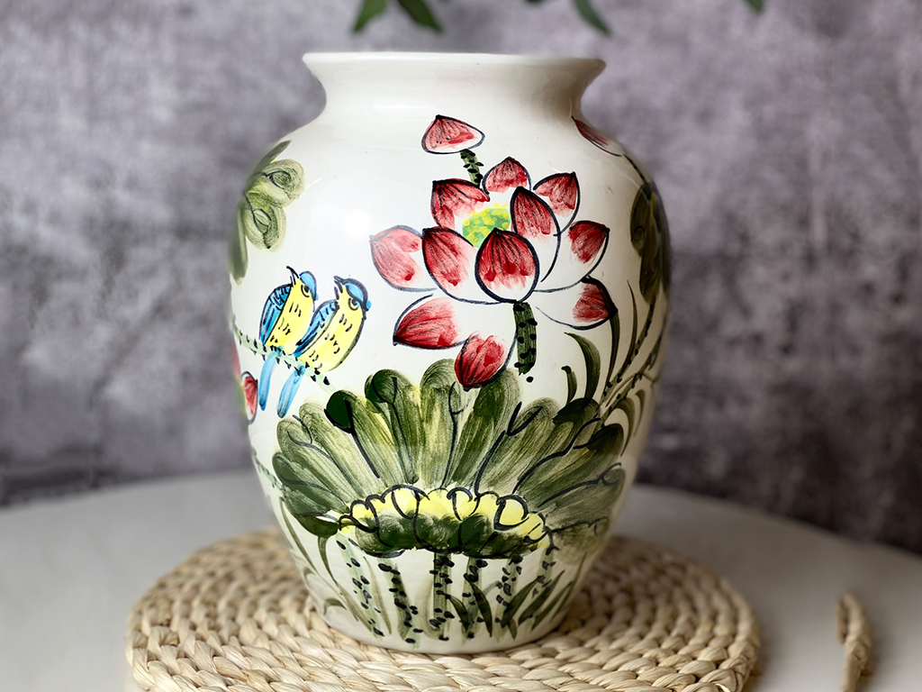 Lọ hoa trang trí dáng vò chim sen men trắng 1