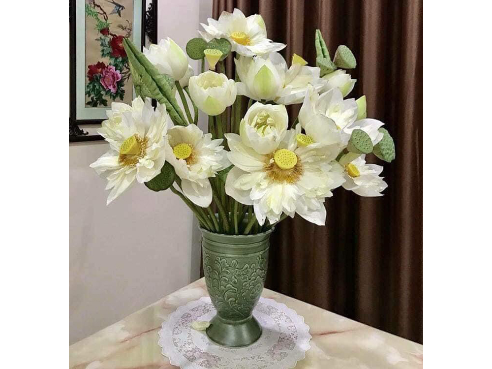 Lọ hoa Bát Tràng men C khắc nổi hoa phù dung dáng cúp 3