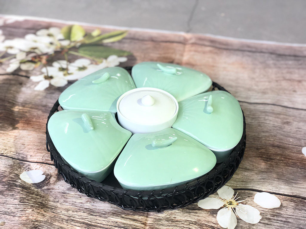 Khay mứt sứ men xanh bạc h&agrave; 5 c&aacute;nh mặt tr&ecirc;n