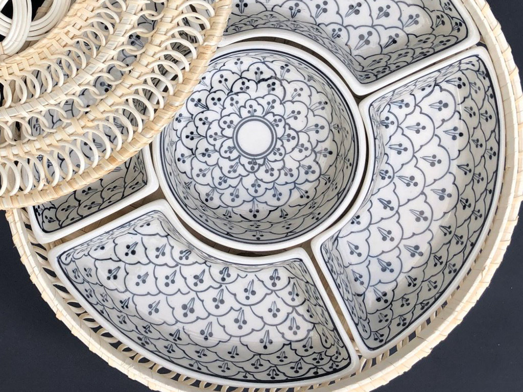 Khay mứt mây vẽ bèo tràm cổ 2