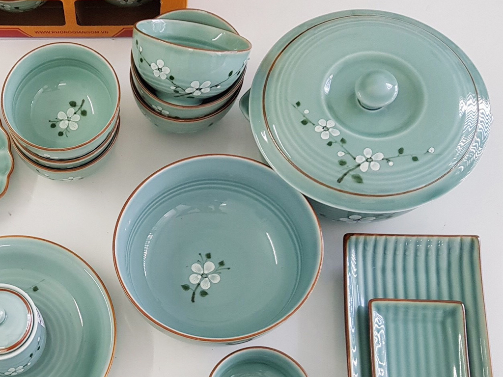 Bộ bát đĩa Bát Tràng men lam ngọc vẽ hoa Anh Đào trắng 24 sản phẩm 2