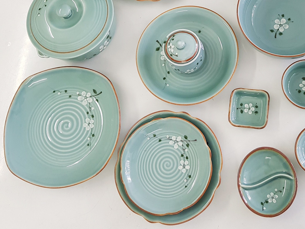 Bộ bát đĩa Bát Tràng men lam ngọc vẽ hoa Anh Đào trắng 24 sản phẩm 4