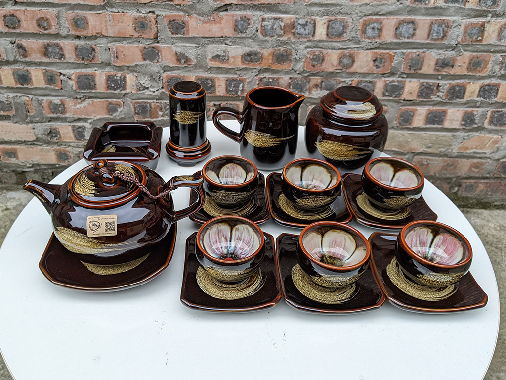 Bộ ấm chén men hỏa biến mật ong dáng quả hồng đầy đủ phụ kiện 1