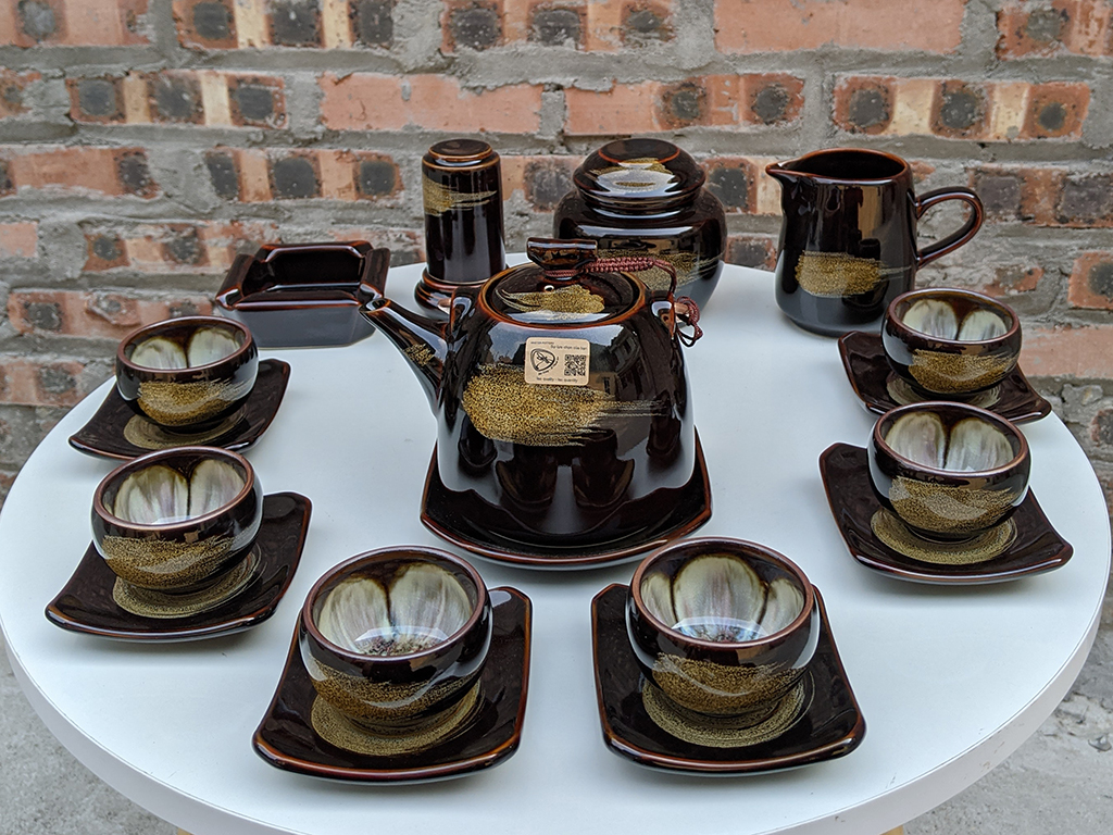 Bộ ấm chén men hỏa biến phẩy dáng siêu nước đầy đủ phụ kiện 1