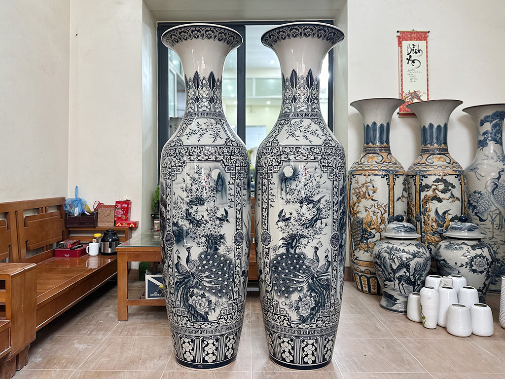 Lọ lộc bình Bát Tràng men chàm Tứ quý vẽ kỹ 1m8 1