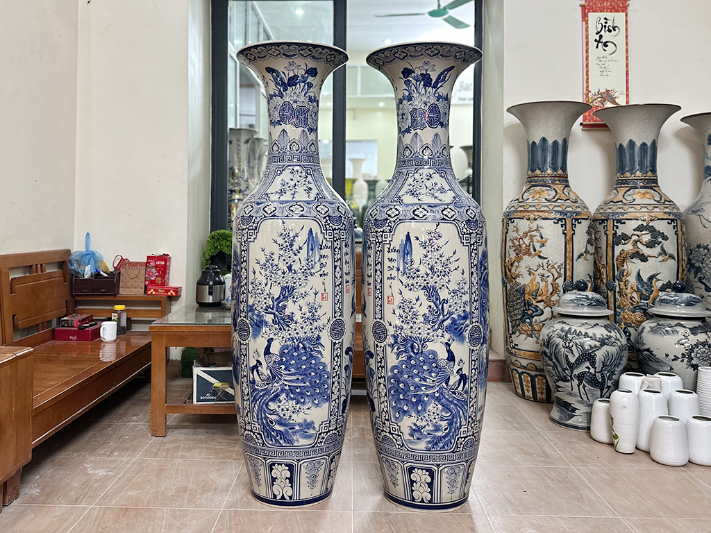 Lọ lộc bình Bát Tràng men lam Tứ quý vẽ kỹ 1m6 1