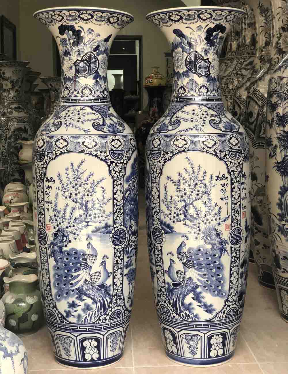 Lọ lộc b&igrave;nh B&aacute;t Tr&agrave;ng men lam Tứ qu&yacute; vẽ kỹ 1m25