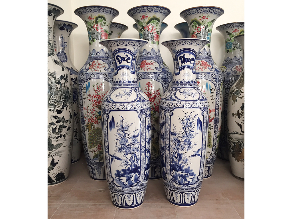 Lọ lộc bình men lam Tứ quý 1m25 1