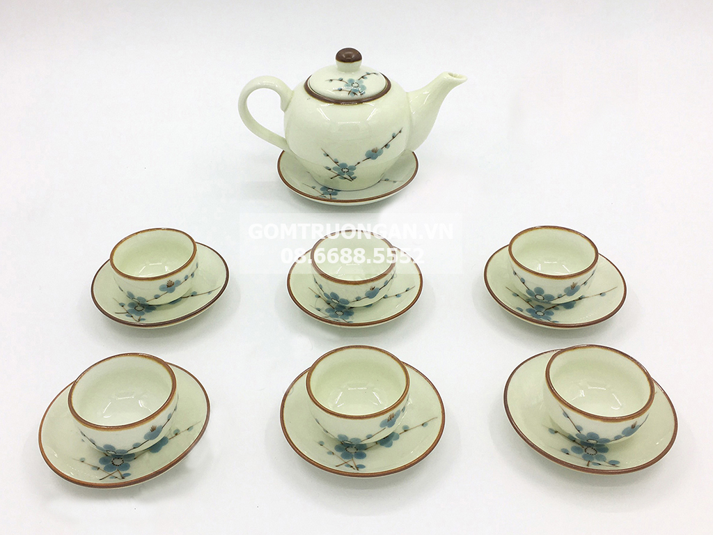 Ấm chén Bát Tràng men kem hoa đào xanh dáng quả hồng 1