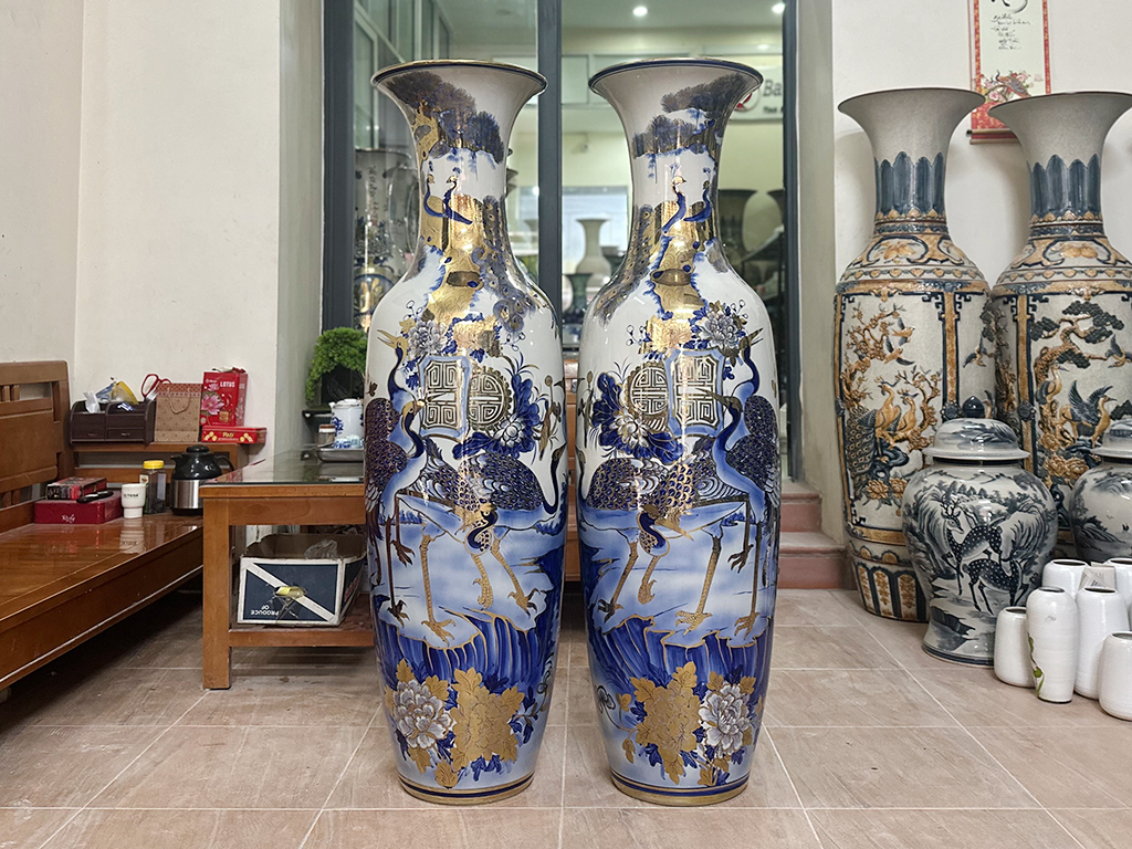 Lọ lộc bình Ngũ Phúc men lam vẽ vàng công nghệ nano 1m4 1