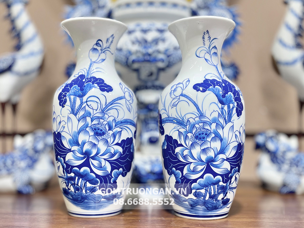 Lộc bình men lam hoa sen cao 40cm 2